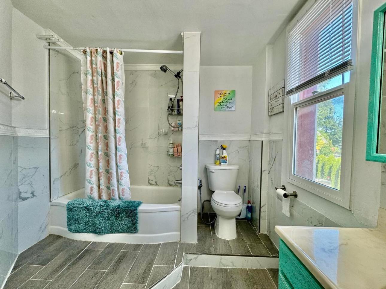 Cozy Private Room With Shared Bathroom On The 1St Floor - Conveniently Located Near Seatac Airport And Downtown Σιάτλ Εξωτερικό φωτογραφία