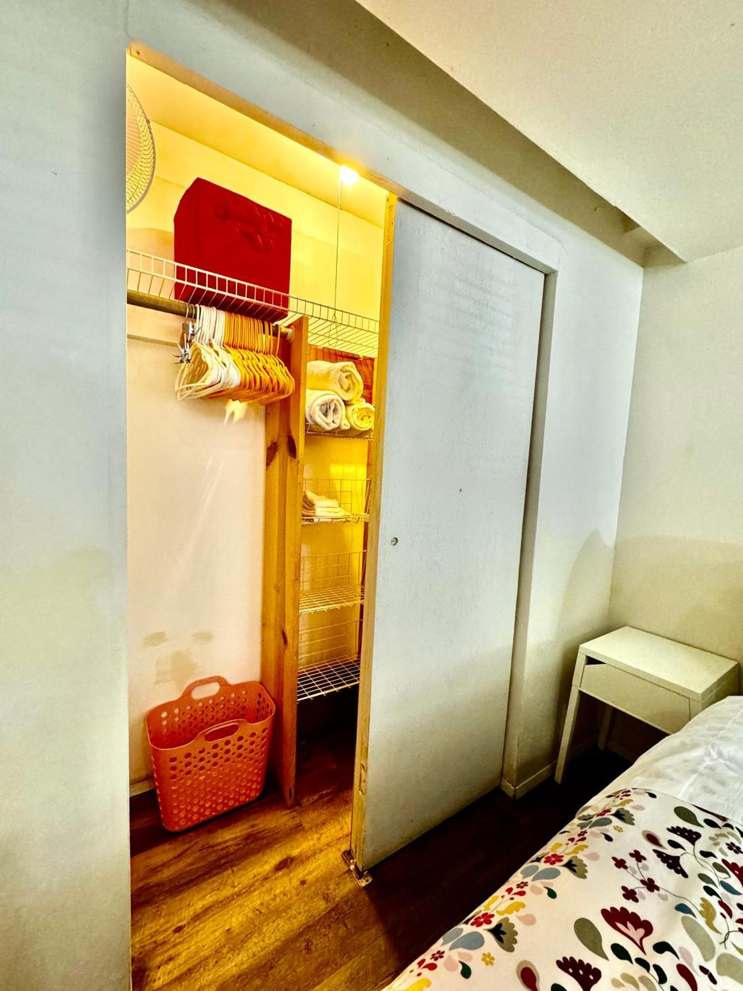 Cozy Private Room With Shared Bathroom On The 1St Floor - Conveniently Located Near Seatac Airport And Downtown Σιάτλ Εξωτερικό φωτογραφία